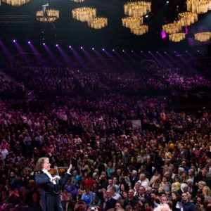 chandelier-rental-andre-rieu-world-stadium-tour-04