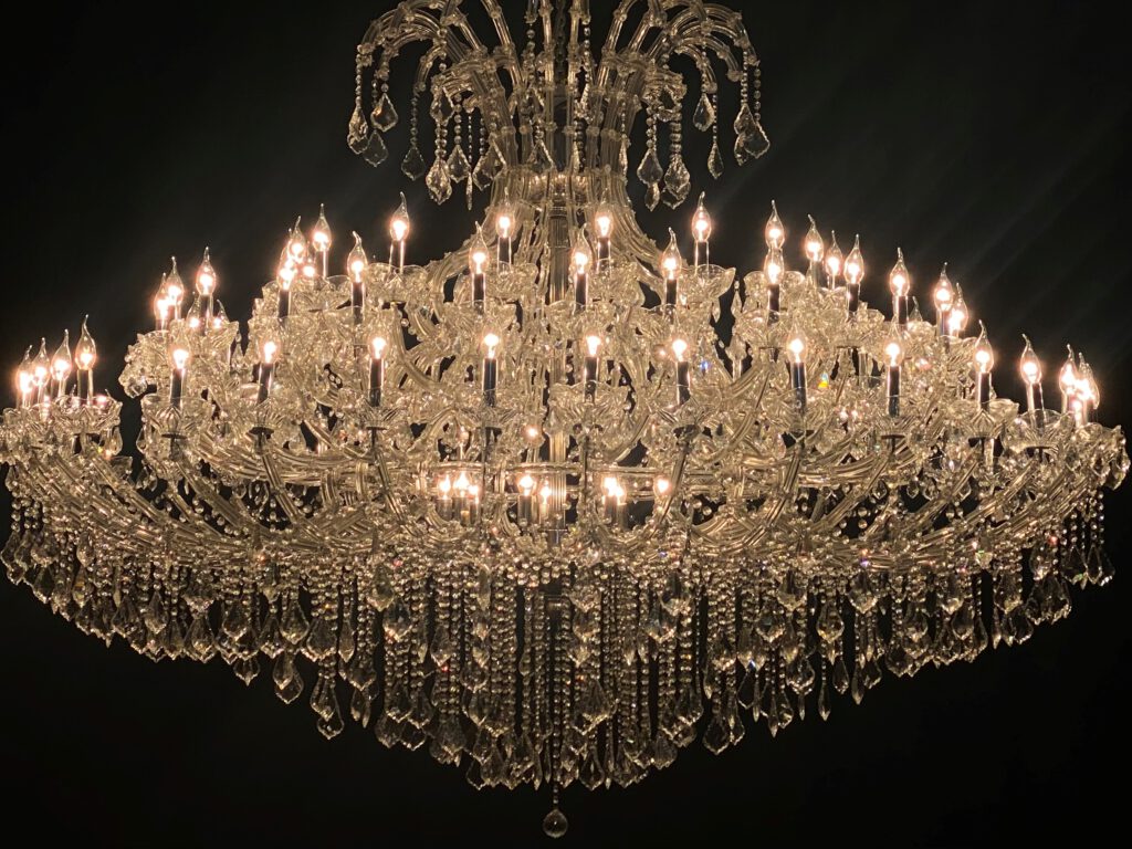 Location de lustre grande lustres