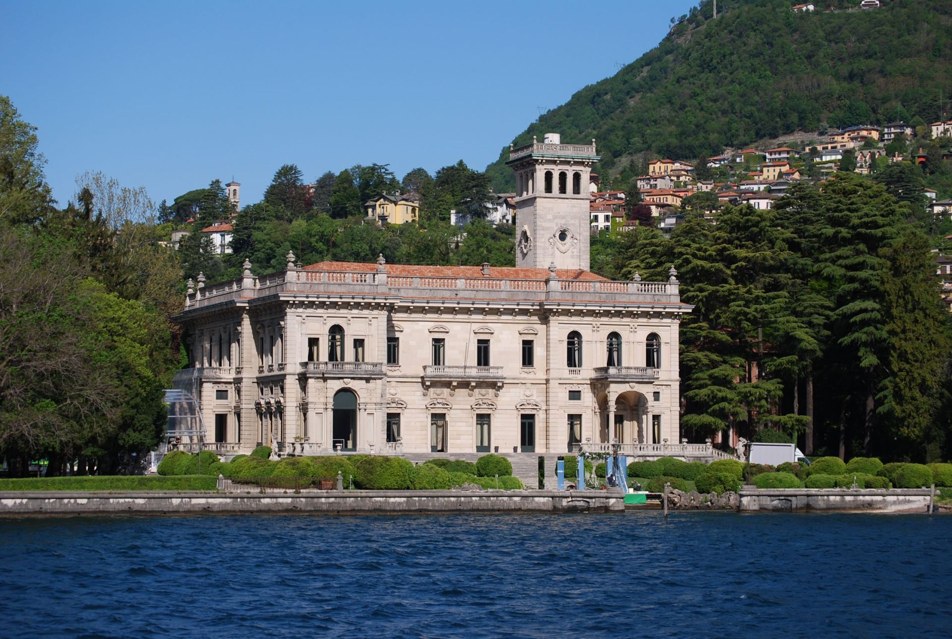 Noleggio lampadari Villa Erba Lago di Como — Cernobbio